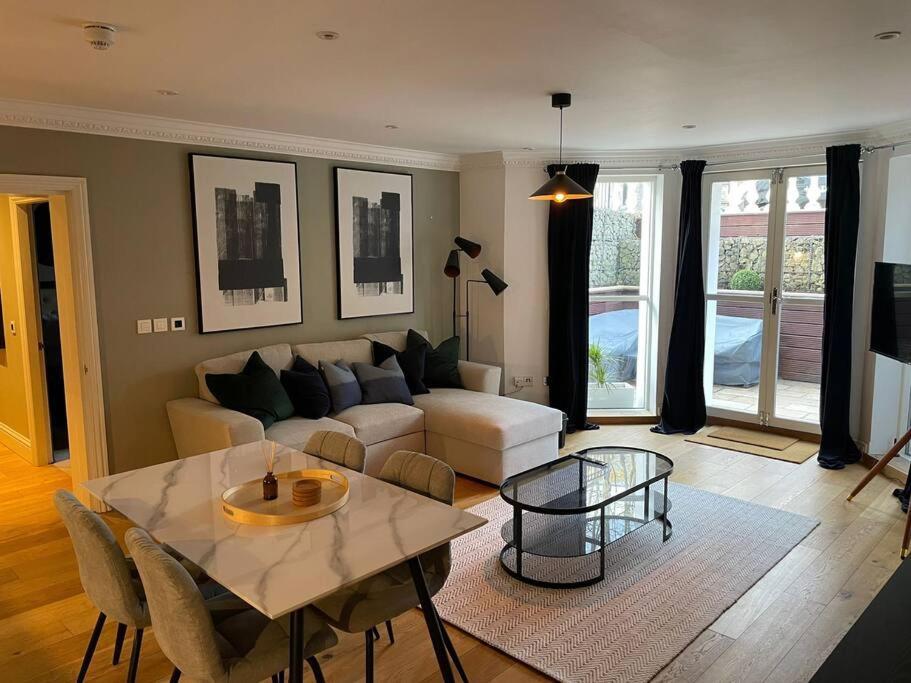 Stunning Apartment By The Leas, West End Folkestone Exteriér fotografie
