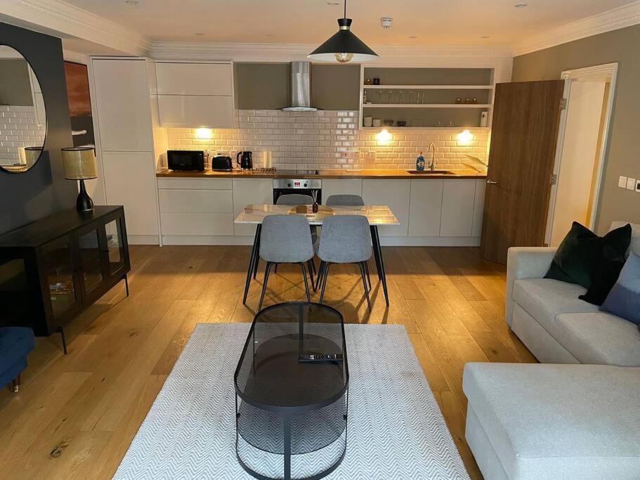 Stunning Apartment By The Leas, West End Folkestone Exteriér fotografie